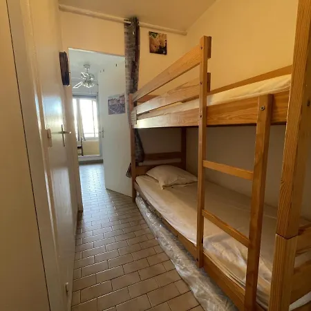 Avec Loggia Vitrée, à 100m De La Plage, Proche Commerces Et Activités à - Fr-1-338-492 Apartamento *