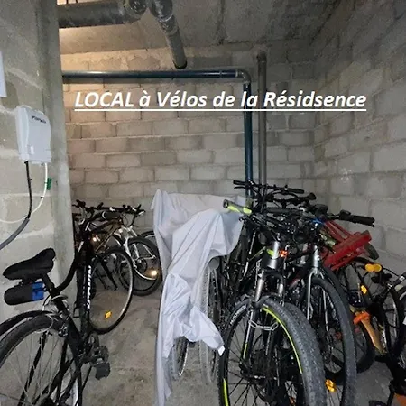 Avec Loggia Vitrée, à 100m De La Plage, Proche Commerces Et Activités à - Fr-1-338-492 Apartamento *